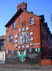 Belfast: murale Clowney St